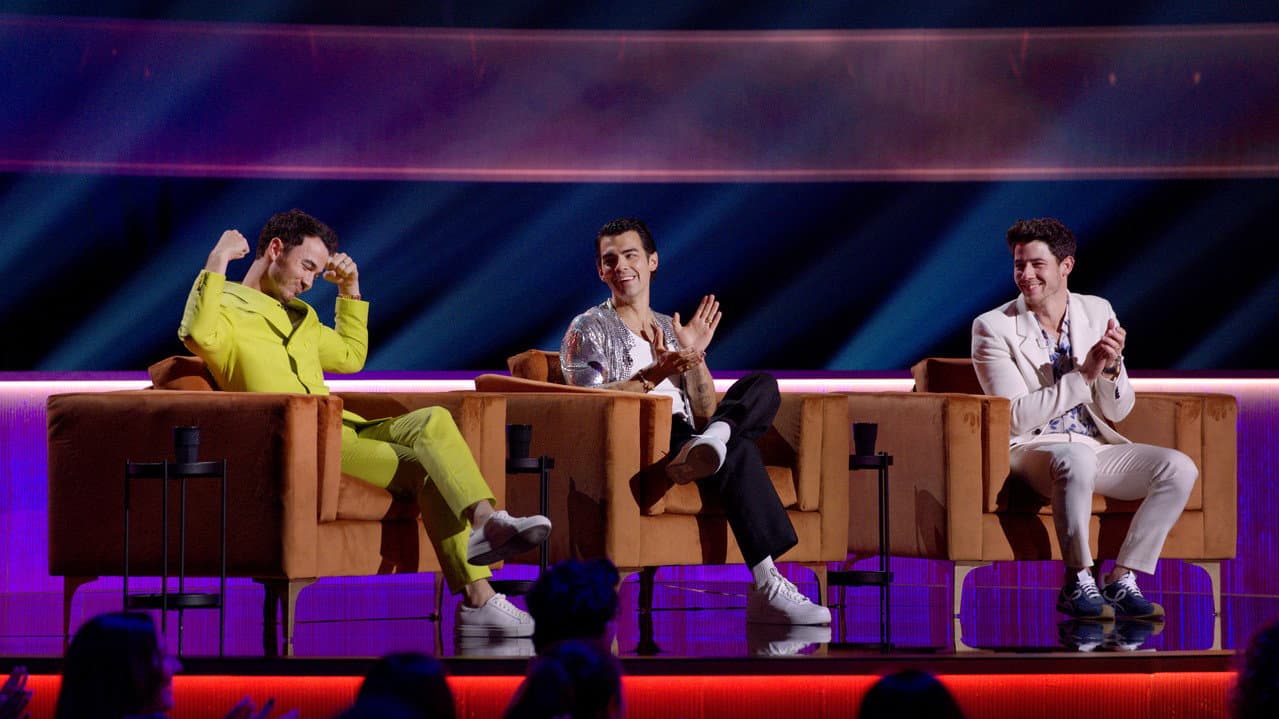Jonas Brothers Family Roast still 2