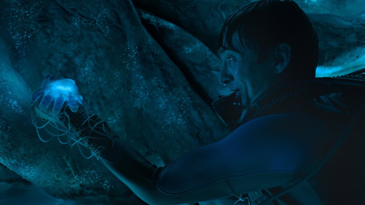 Whalefall (2026) Review: Duffield's Claustrophobic still 5