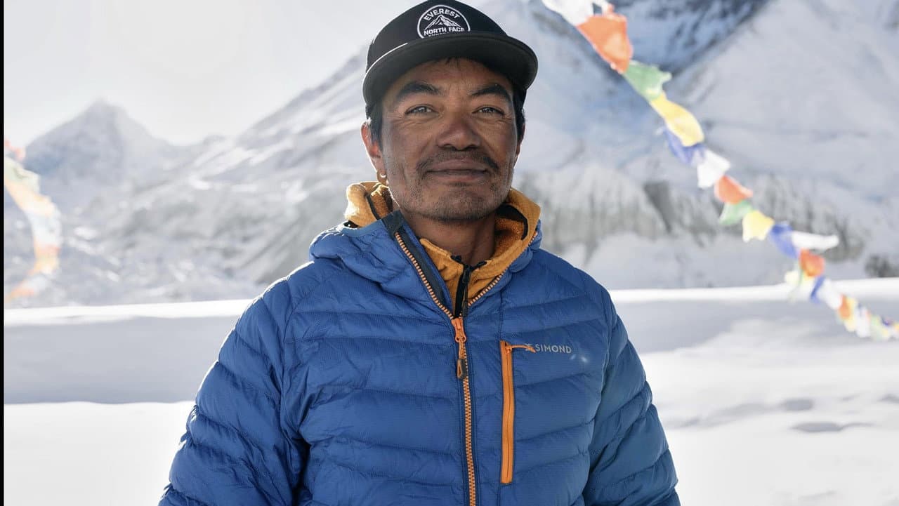 Everest: The Other Side Review: Chin's Summit Romance still 8