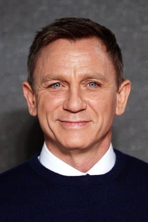 James Bond Auction: Craig's Skyfall Suit, de Armas Dress