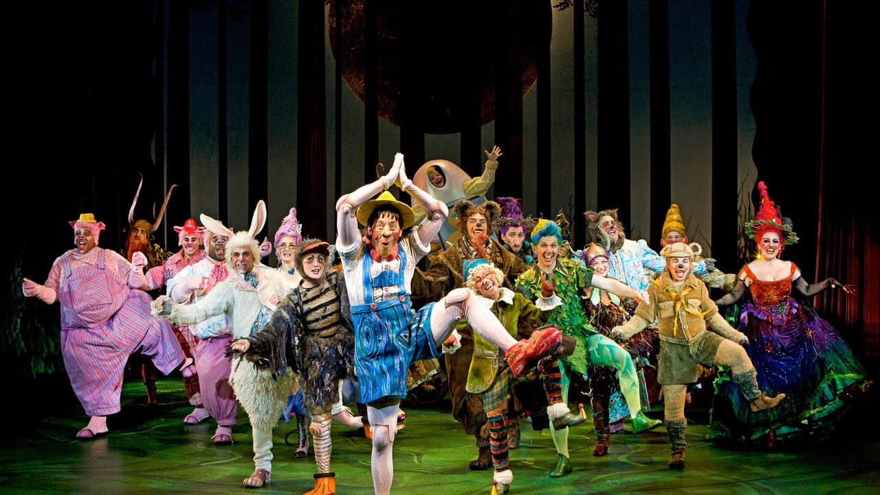 Shrek the Musical still 5
