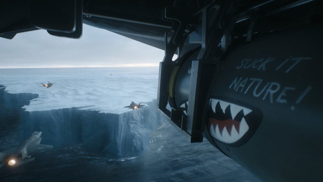 Digger Review: Tom Cruise Divides Critics in Iñárritu Film still 8